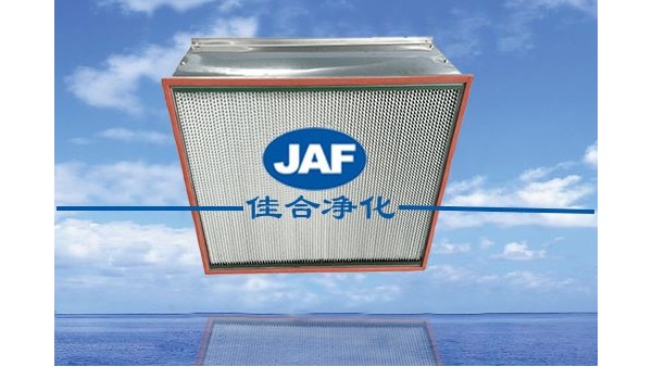 開車時(shí)突然遇到大暴雨應(yīng)該怎么做？